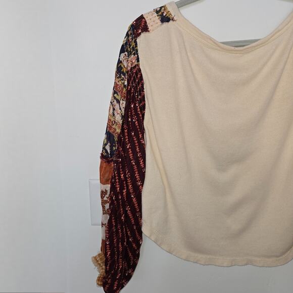Free People Light Magic Henley Top Size XS Cream Combo Balloon Patchwork Sleeves - Picture 6 of 8